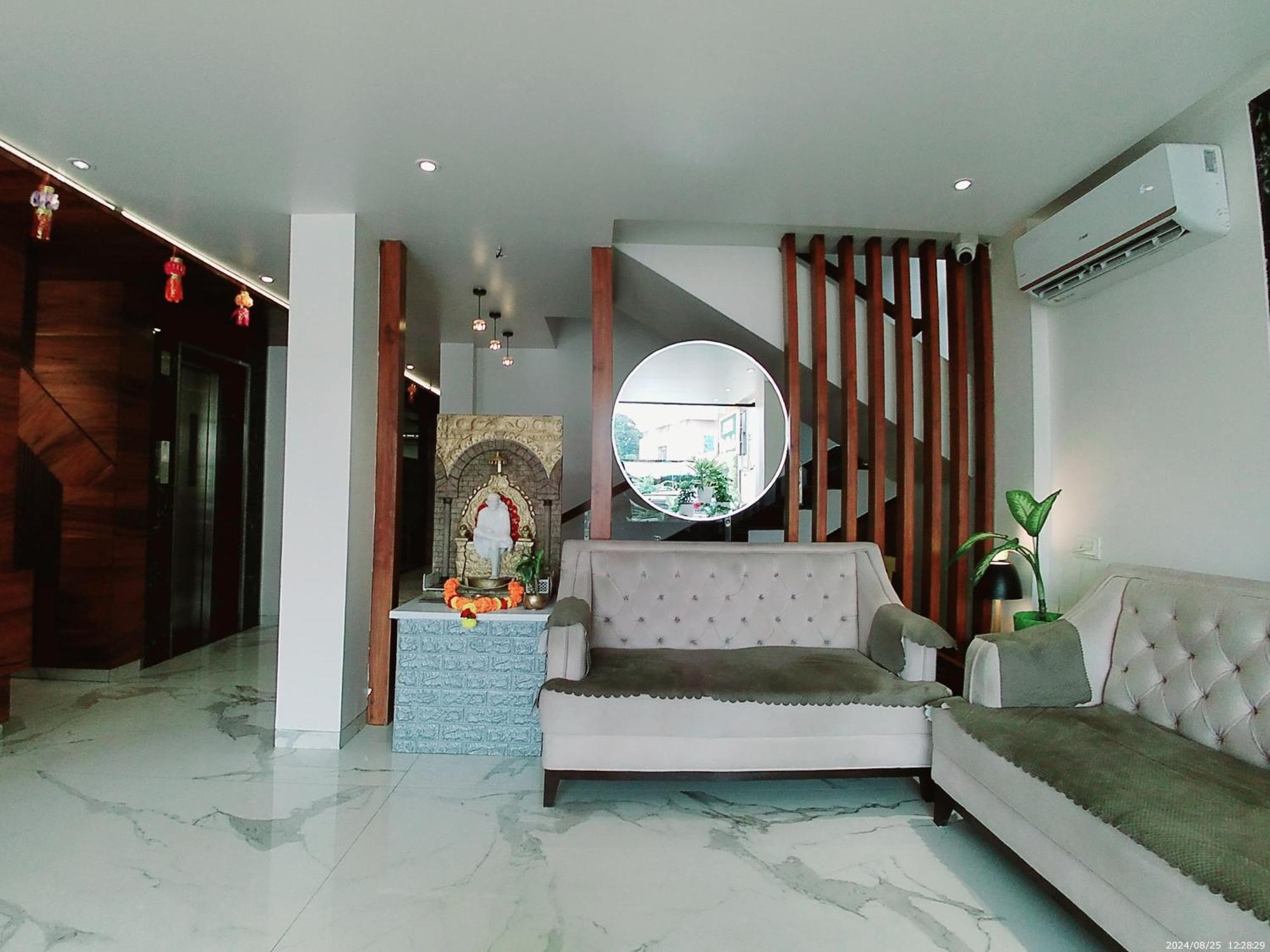 Hotel Sai Pratik, Newly Built Up, Complimentary Shuttle To The Temple Shirdi Exterior foto