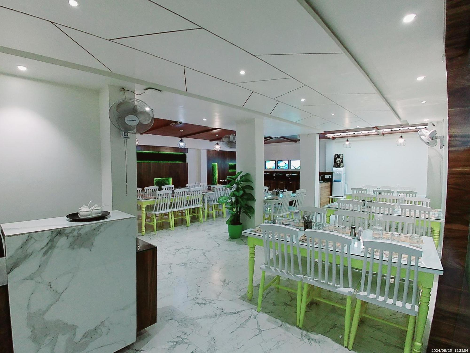 Hotel Sai Pratik, Newly Built Up, Complimentary Shuttle To The Temple Shirdi Exterior foto